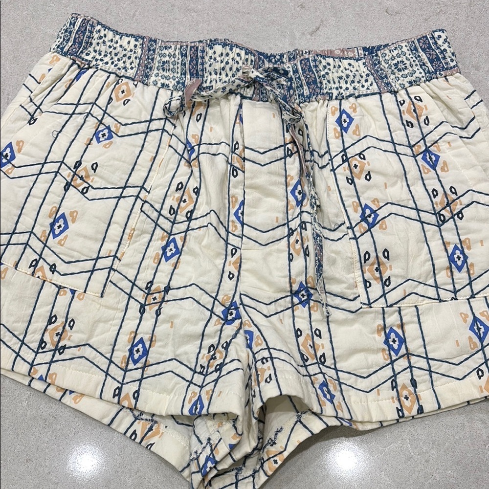 Blank NYC High Waist Cream and Blue Geometric Shorts